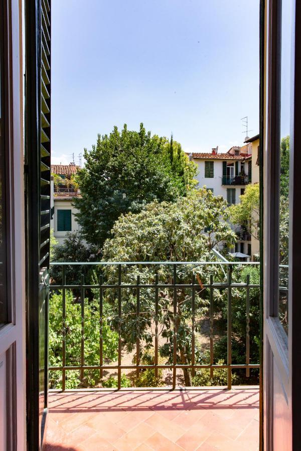 Comfy Apartment Near Fortezza Da Basso Florence Luaran gambar